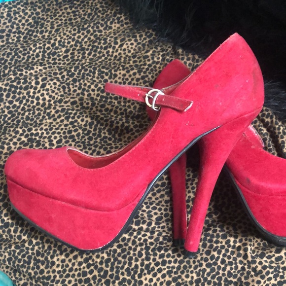 Derek Heart red velvet platform buckle strap heels like Dorothy 5.5 - Picture 7 of 13